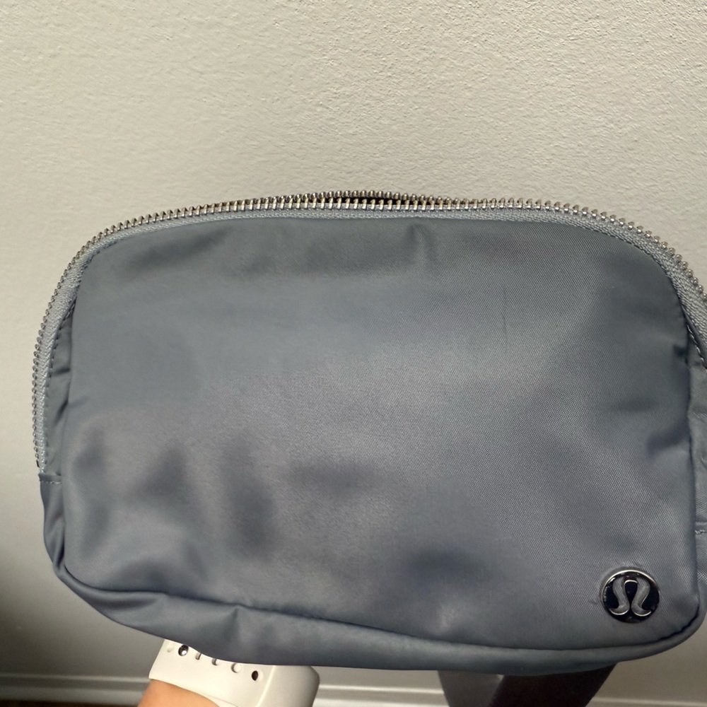 Lululemon belt bag 1L
